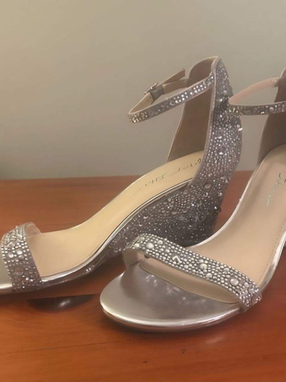 Betsy Johnson Wedg Heels